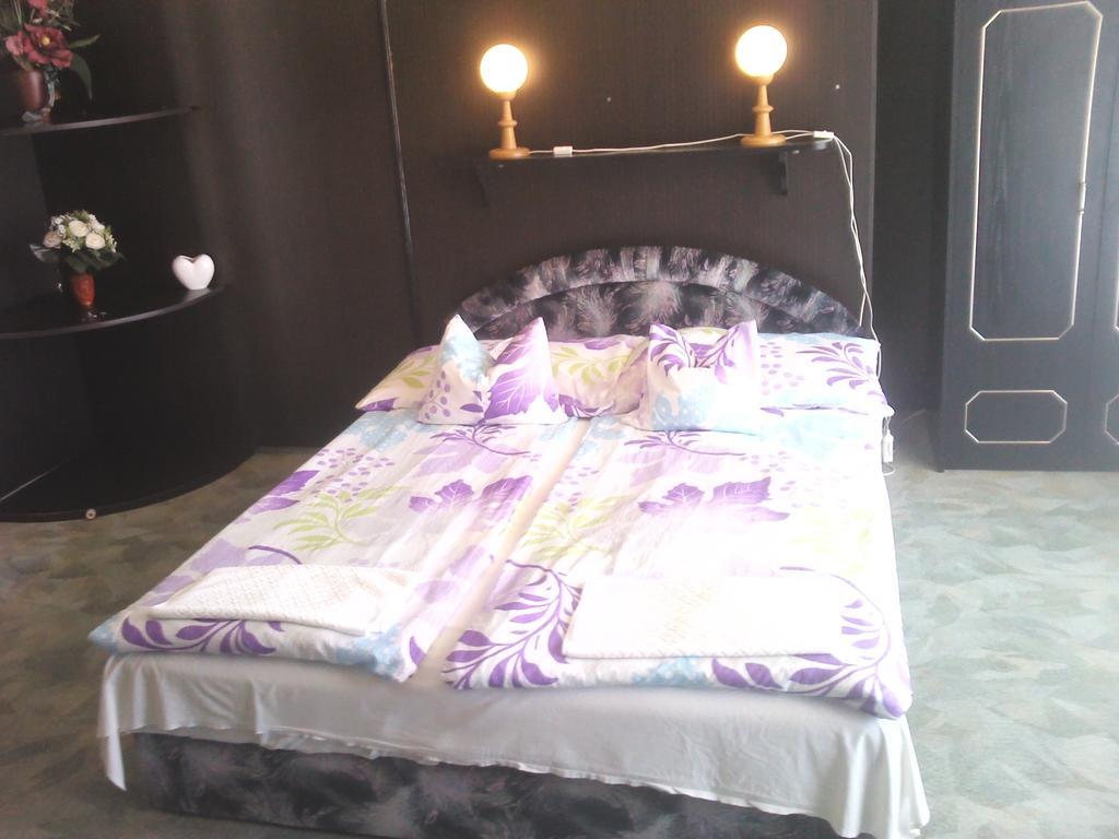 Napfény Apartment Keszthely Szoba fotó